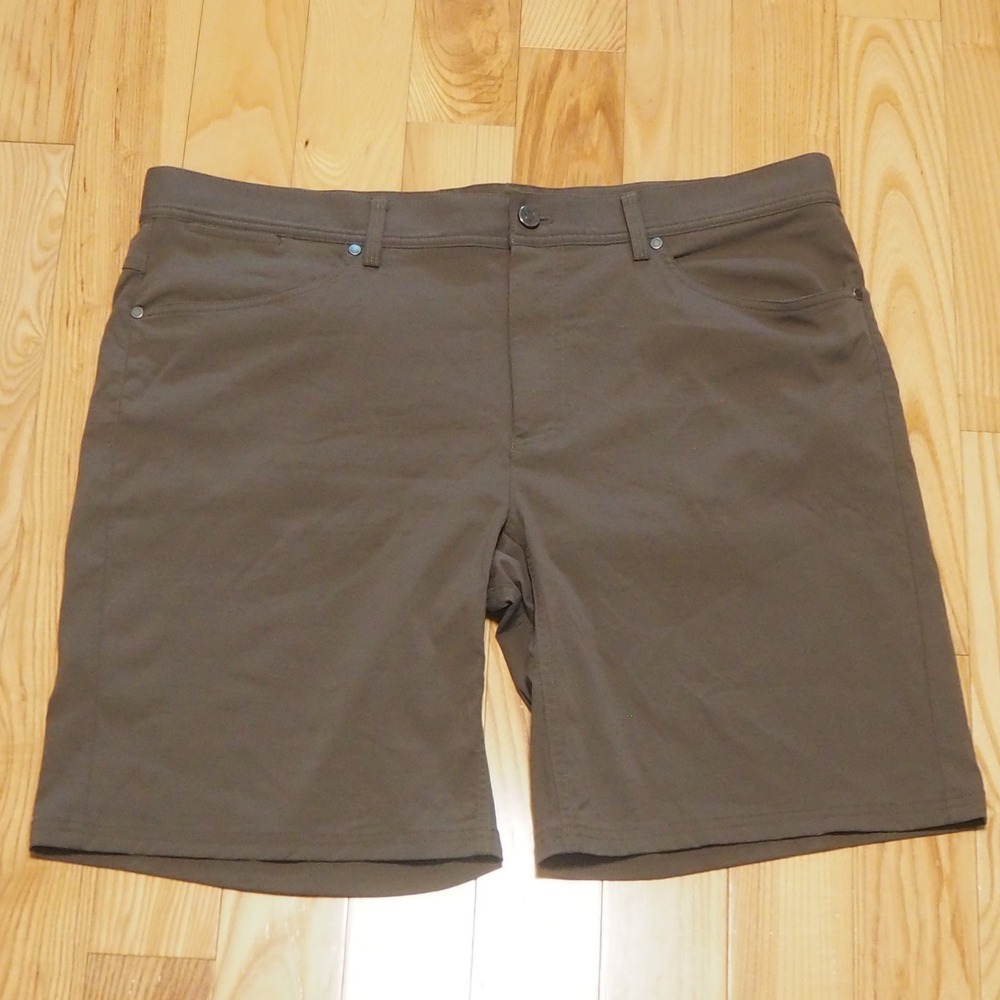 L.L.Bean Venturestretch Five Pocket Shorts Men's 40 W Olive Gray Outdoor 516049